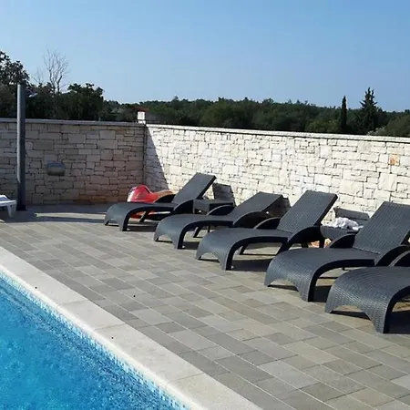Adamovic With Shared Pool Umago